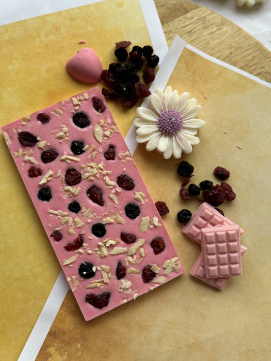 Blush & Berry Delight Chocolate Bar