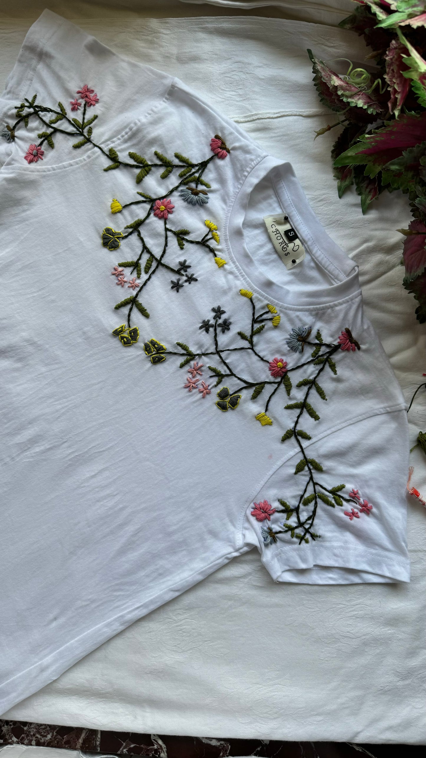 Heavy Neck Embroidery Tee